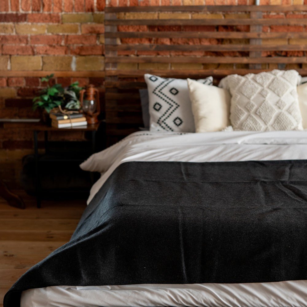 Arcturus Lake Tahoe Wool Blanket - Charcoal