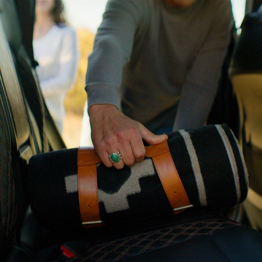 Arcturus Wool Blanket Carry Straps