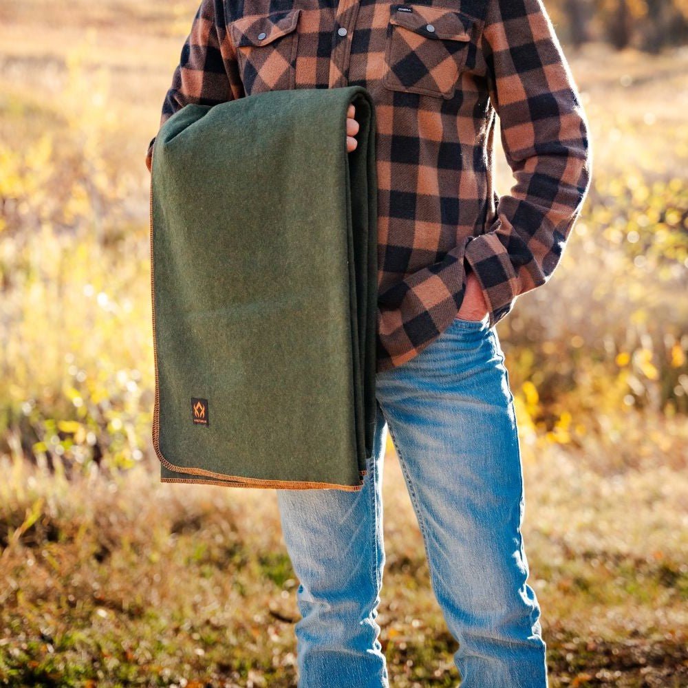 [CLEARANCE] Arcturus Military Wool Blanket - Olive Green | 4.5 lbs (64" x 88")