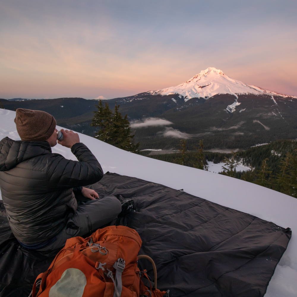 Arcturus Basecamp Blanket - 7.5 FT x 7.5 FT