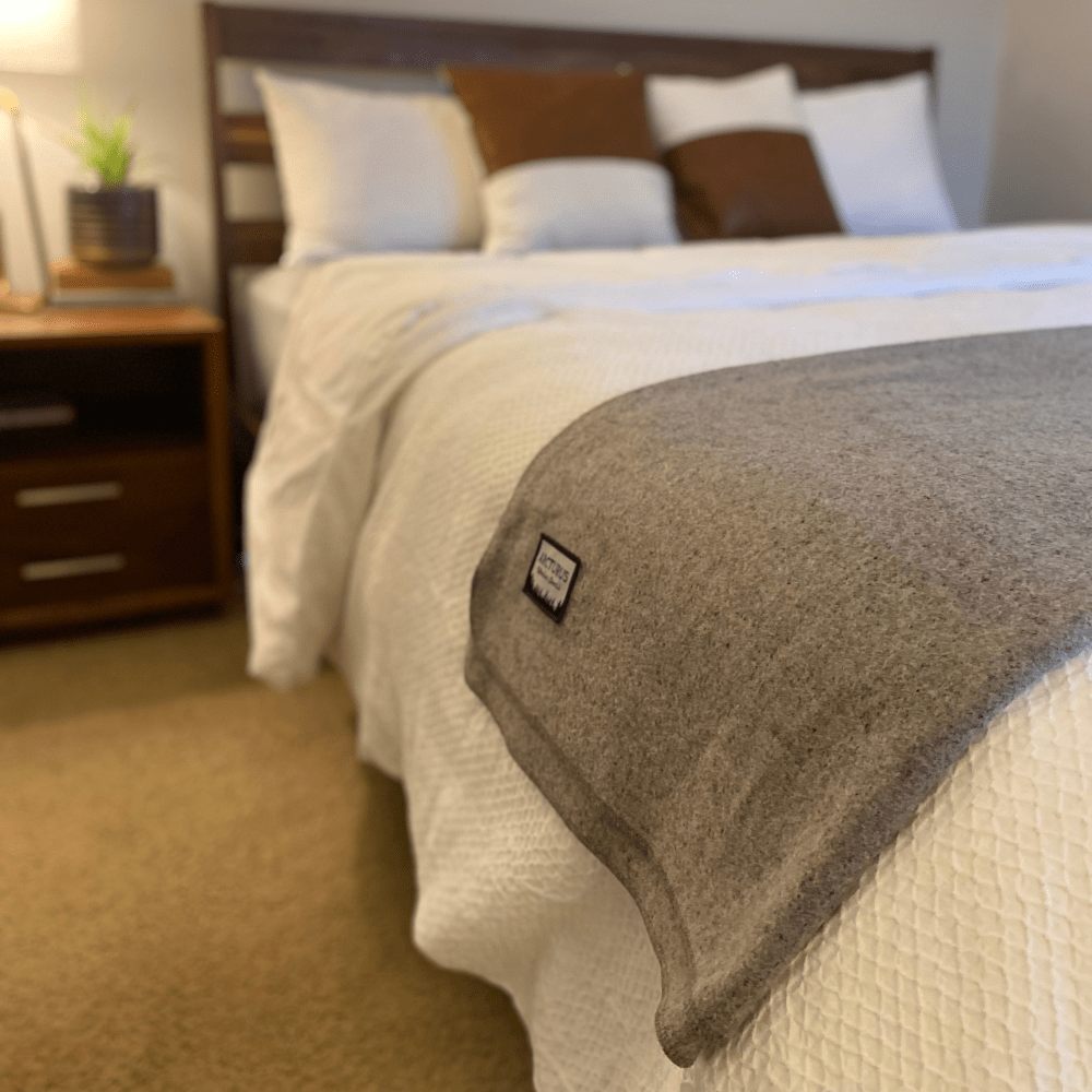 Arcturus 100% Virgin Wool Blanket - (78" x 96") - Stone Gray