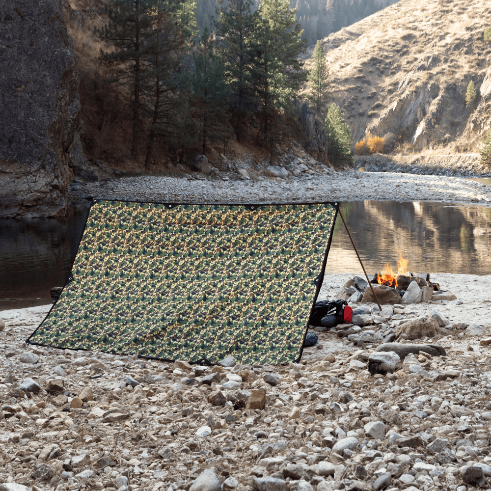 [CLEARANCE] Arcturus XL Survival Blanket 8.5' x 12' - Woodland Camo